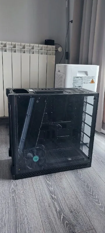 Компьютерный корпус 1