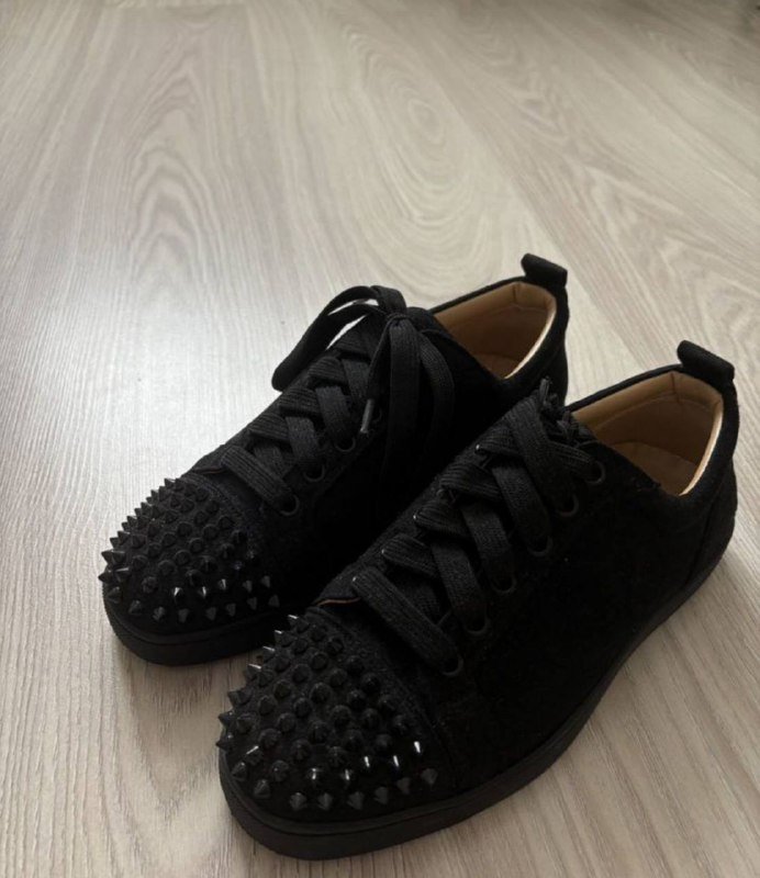кеды christian louboutin с шипами 38 размер