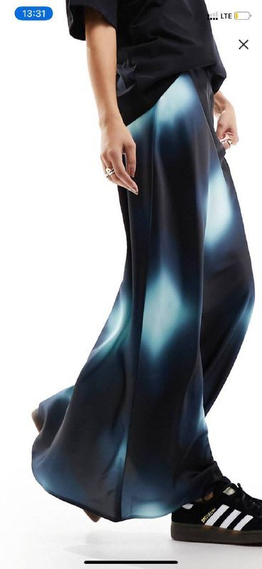 Атласная юбка ASOS с абстрактным принтом, размер М 2