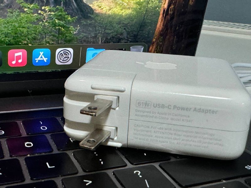 iPad mini 4 128 ГБ, MacBook Pro 2018 i9 16 ГБ 500 SSD 4