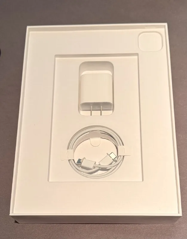 iPad Pro 11-inch 4th Gen, Apple Pencil 2, 2 TB, Wi-Fi + Cellular 1