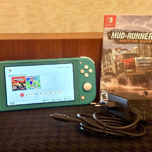 Nintendo Switch Lite з грою Mudrunner