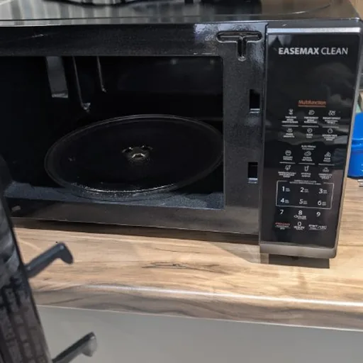 Микроволновка Toshiba MW3-EM20PE(BK)