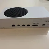Xbox Series S 512 ГБ с двумя геймпадами 4