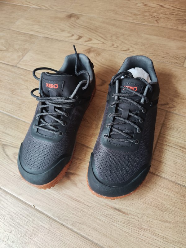 Рюкзак Jack Wolfskin, мужские туфли, ботинки Xero Shoes, наушники OnePlus, мяч Select футзальный 3