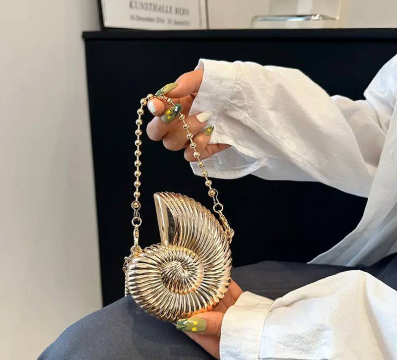 Элегантная мини-сумочка с двойной цепочкой 2