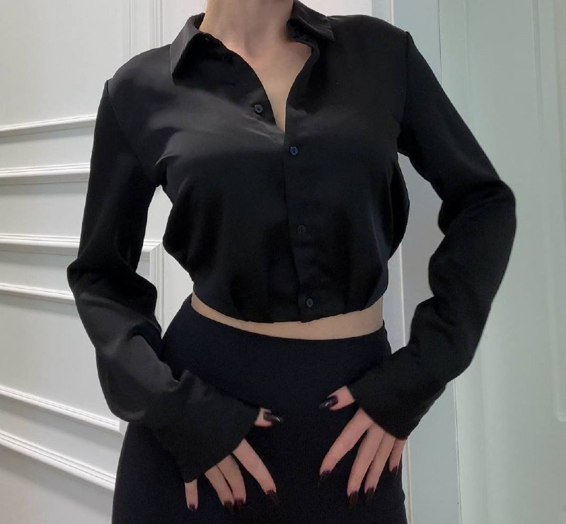 Черная рубашка Stradivarius, Белая рубашка Zara, Красная юбка Oysho, Юбка миди Zara, Кожаная юбка, Розовое платье Foxy