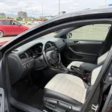 Volkswagen Jetta 1.8T Sport 6