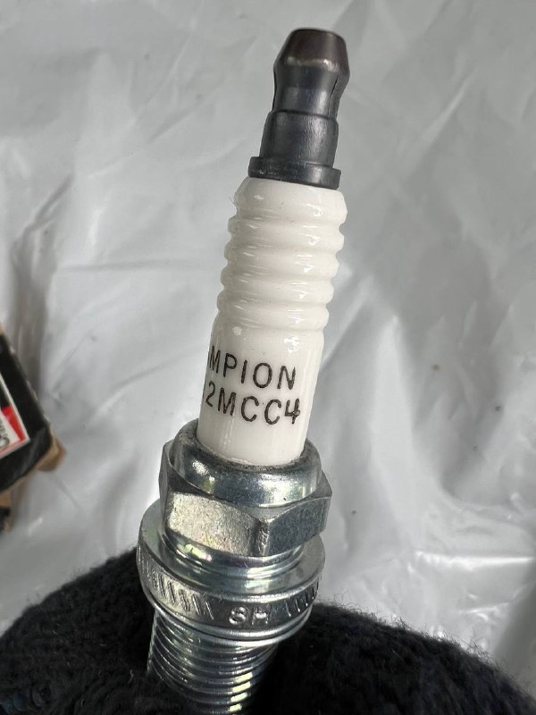 Свечи автомобильные Champion, 11 штук 6