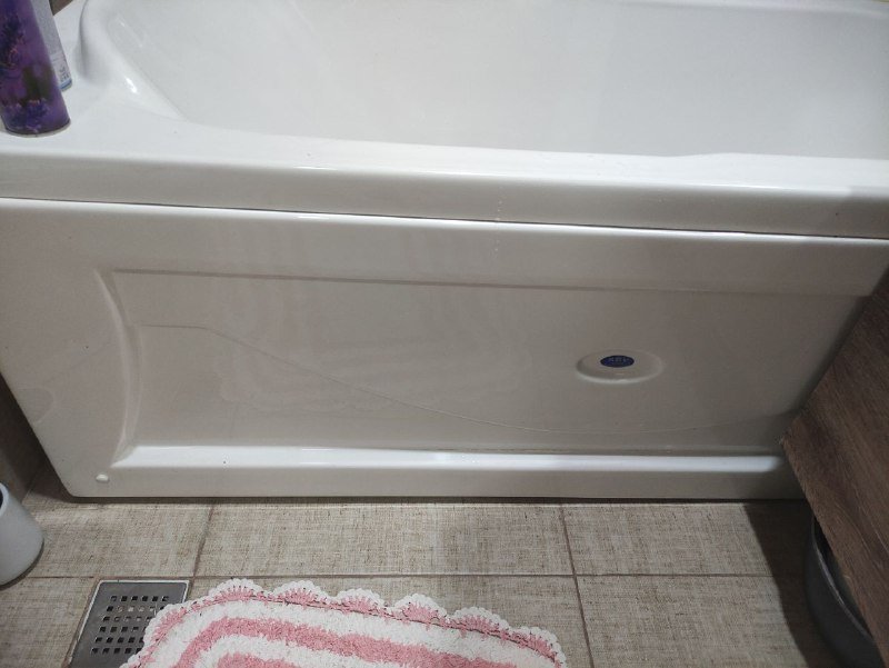 Ванна акриловая с экраном 138x68 3