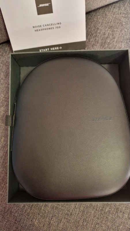 Наушники Bose 700 с коробкой и чехлом 5