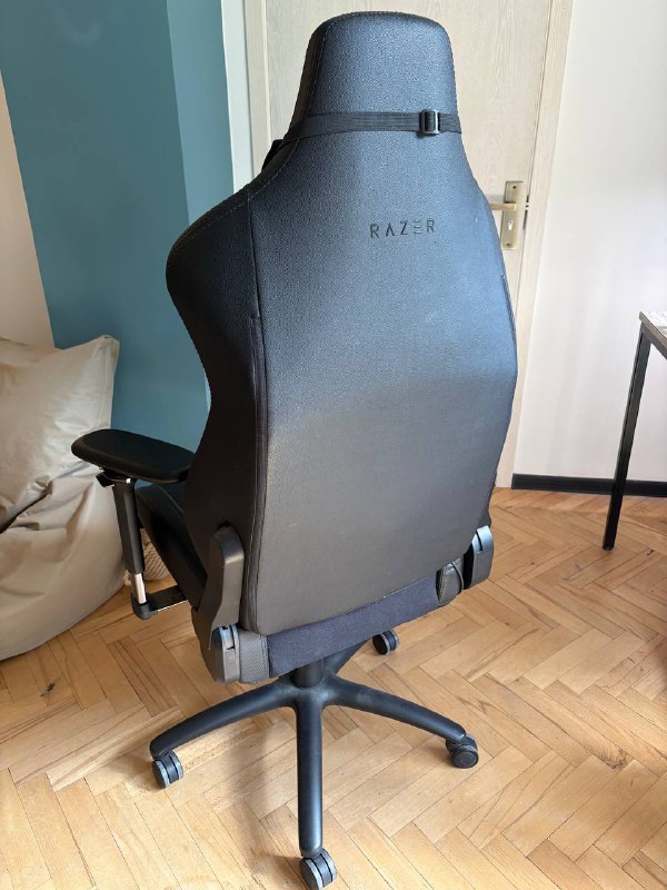 Кресло Razer Iskur 3