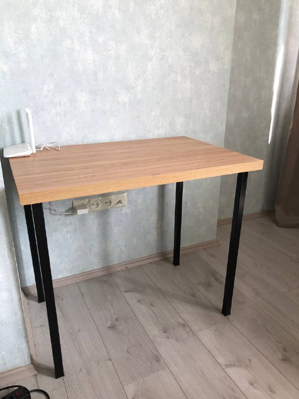 Компьютерный стол крепкий 100x80