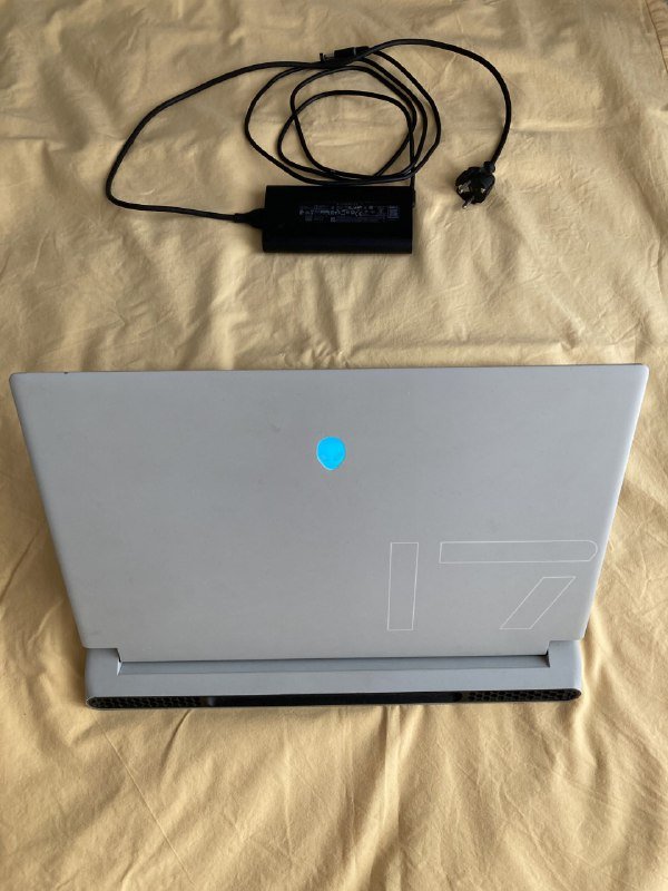 Ноутбук Dell Alienware x17 R1 i7 32GB 17.3" 2