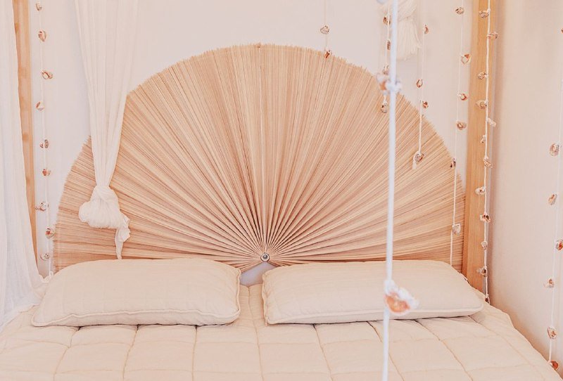 Bedroom furniture, bathroom, kitchen appliances, fridge, washing machines, conditioner, lights, fireplace