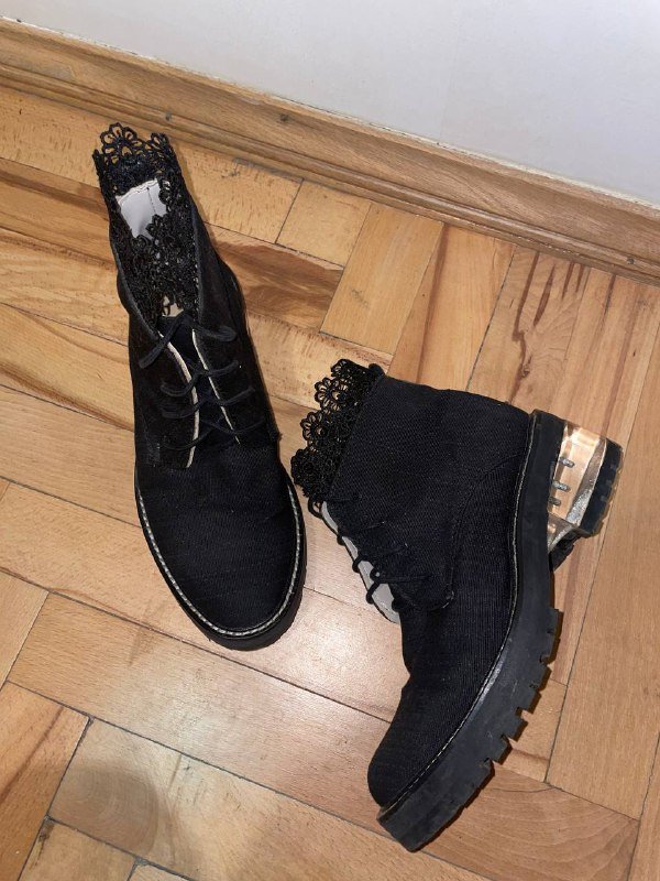 Кожаные куртки, меховые шубы, обувь, штаны, худи женские 8