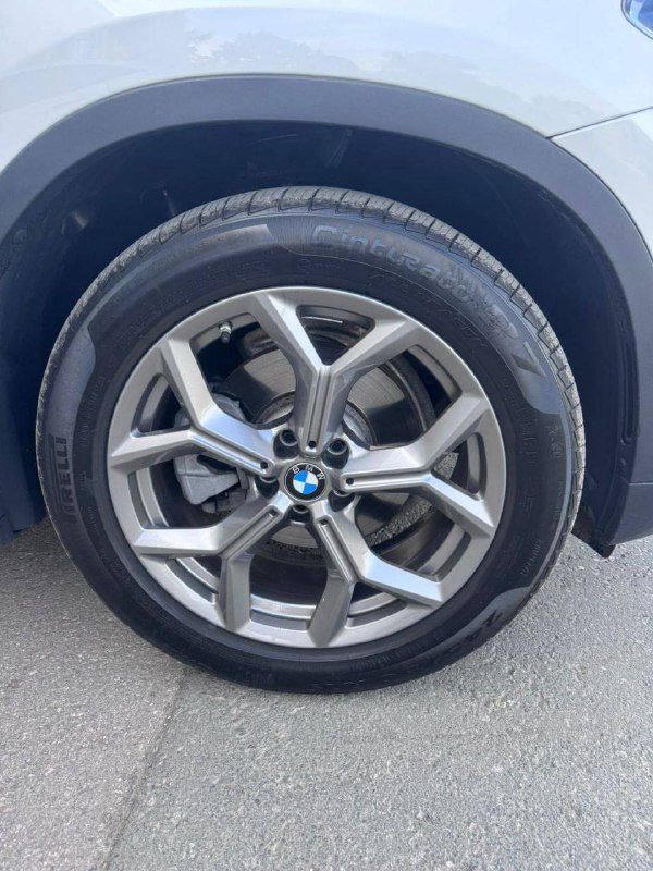 BMW X3 белый внедорожник с кожаным салоном и панорамной крышей 10