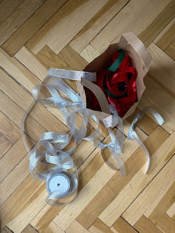 Звёзды для декора, мешочек с лентами, гирлянды новогодние 3