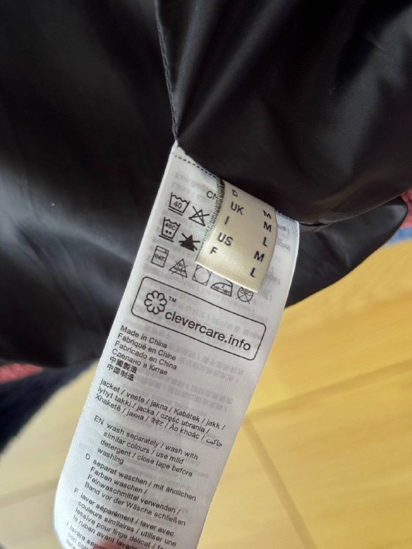 Мужской пуховик Esprit размер М 3