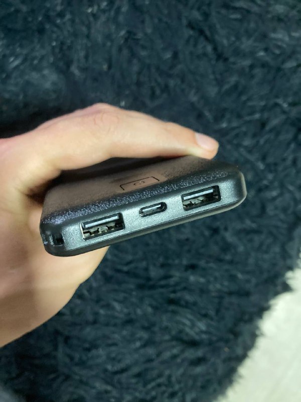 Павербанк, зарядка Macbook, вентилятор, машинка для сигарет, часы, Macbook Pro с монитором 2