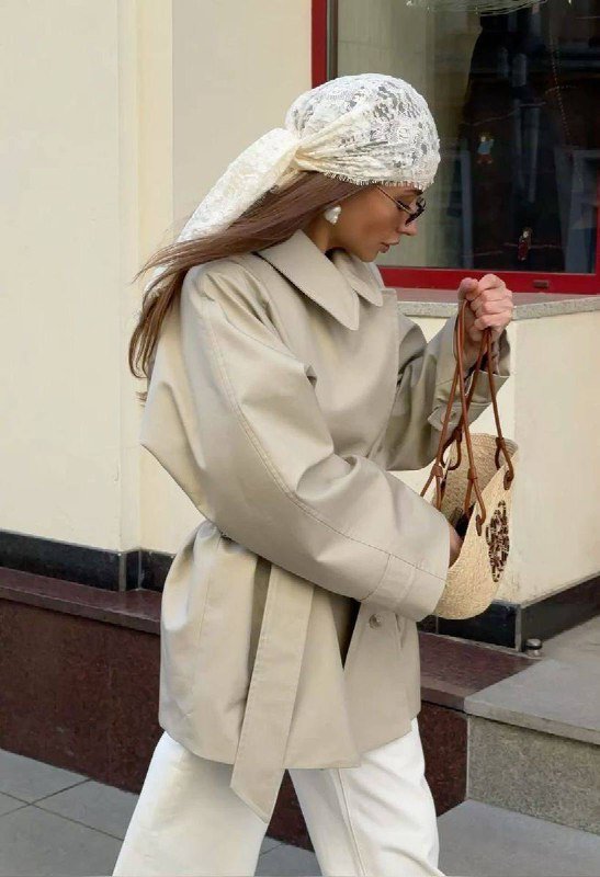 Косынка на голову белое с кружевом 2