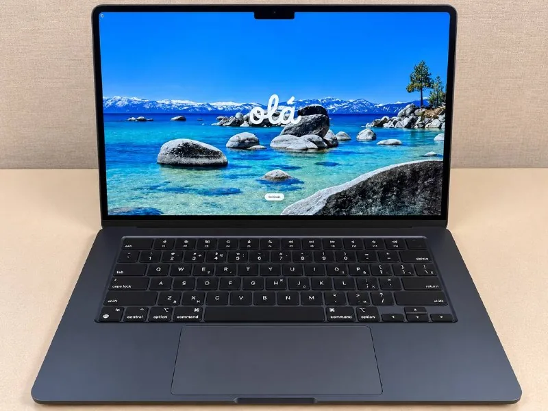 MacBook Air 15″ M2, 8/256 GB, Midnight 1