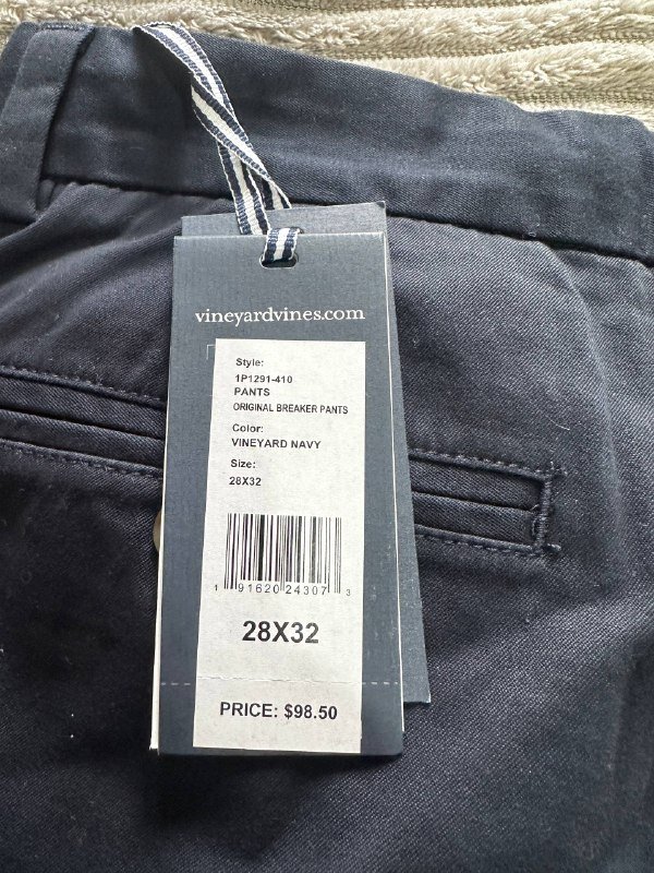 Vineyard Vines Original Breaker Pants, Levi’s 501 Jeans голубые, Levi’s 501 Jeans тёмные 9