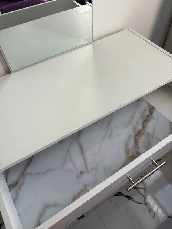 Столик для макияжа 2