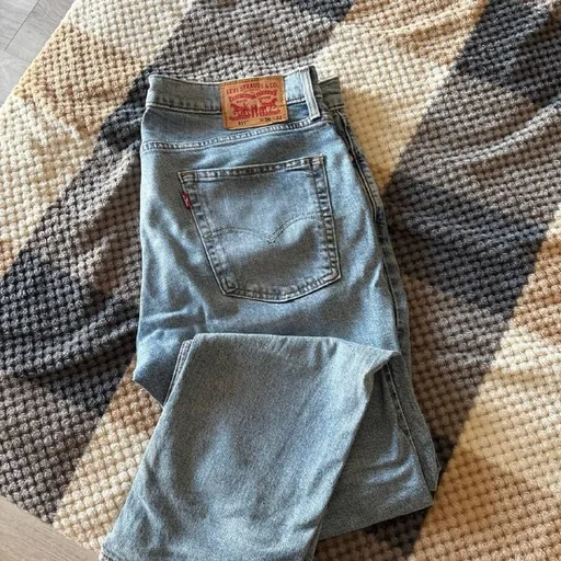 Джинсы Levi’s