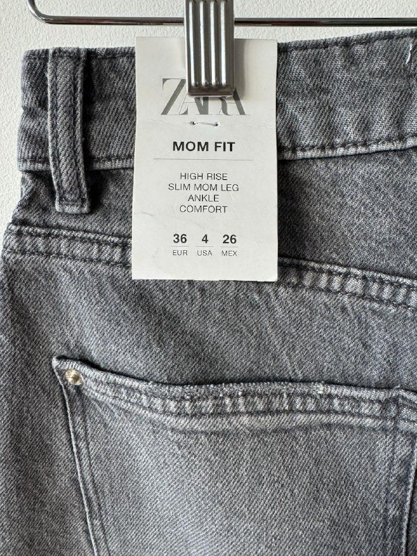Джинсы Mango черные размер eur 36, Джинсы Zara светло-серые размер eur 36, Джинсовые шорты Pull & Bear размер eur 34, Джинсы Zara серые размер eur 36 6