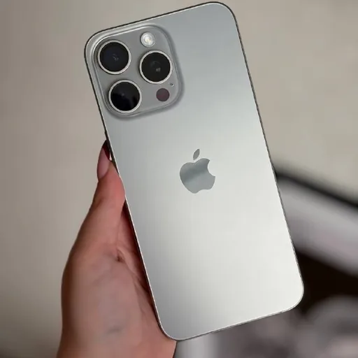 iPhone 16 Pro, iPhone 15 Pro Max, iPhone 13, MacBook Air, PS5, iPad Pro