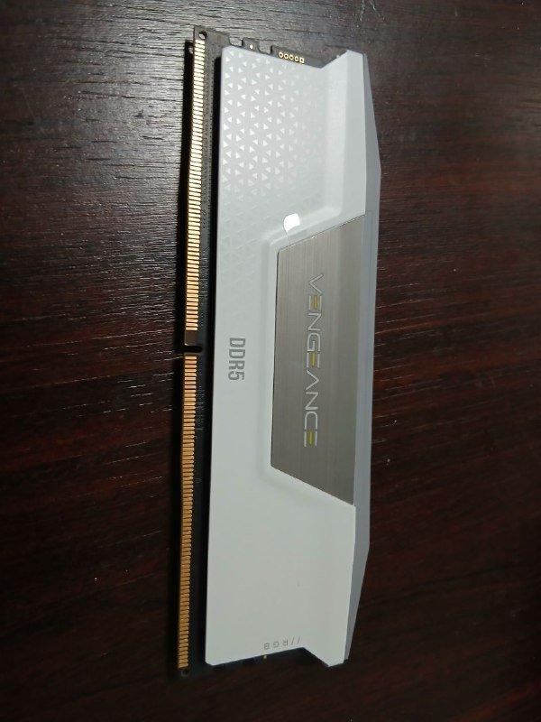 DDR5 Corsair Vengeance RGB 2x16GB