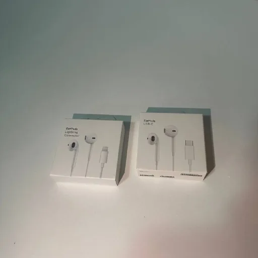 EarPods, Lightning, USB-C