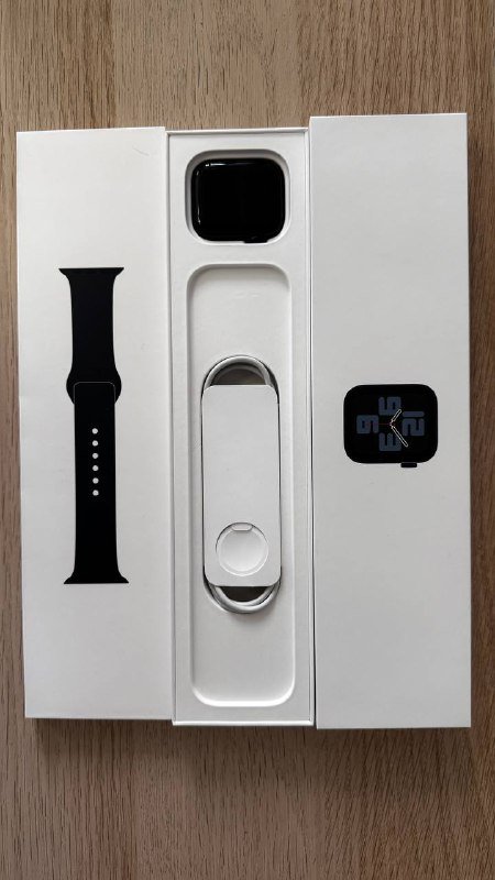 Apple Watch Series SE 2 GPS 44mm Midnight Aluminum Case