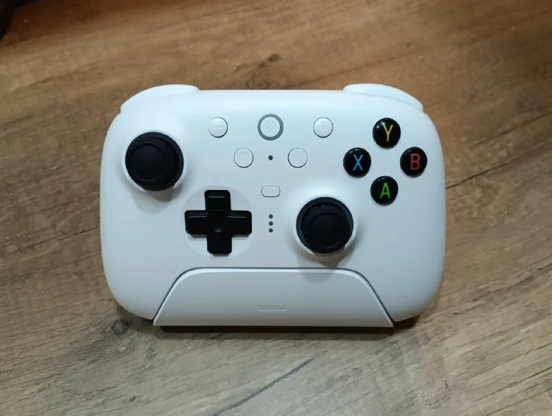 8BitDo Ultimate Wireless Gamepad with Charging Dock 1