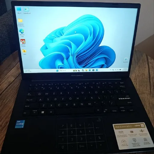 Ноутбук ASUS Vivobook X1404VA X1504VA