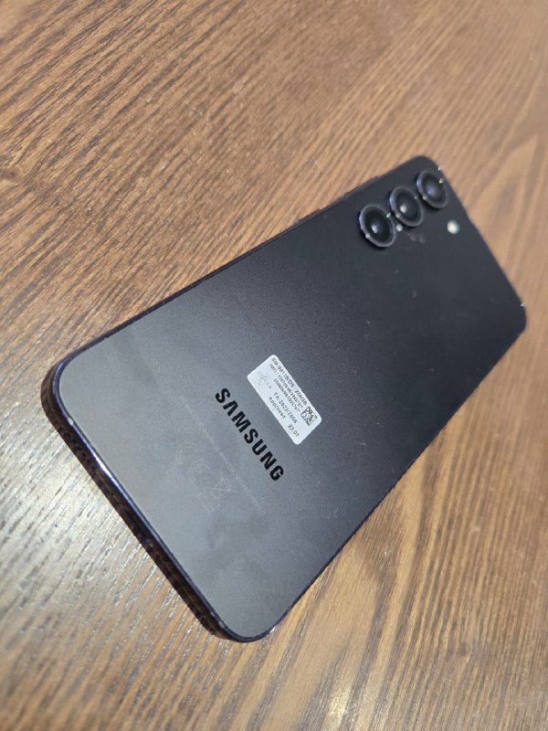 Телефон Samsung S23 256Gb 8Gb черный 1