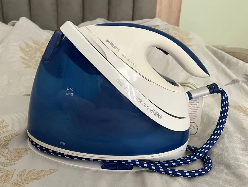 Парогенератор Philips GC7015/20
