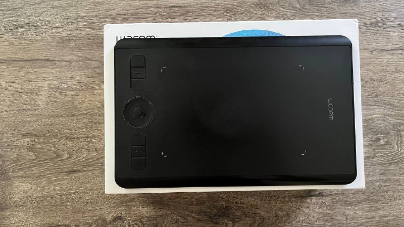 Графический планшет Wacom Intuos Pro 4