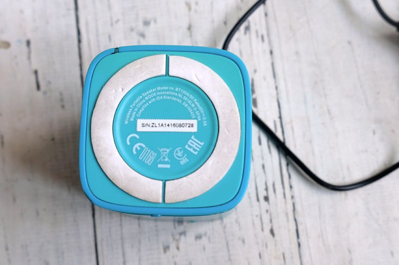 Мини Bluetooth колонка Philips BT100