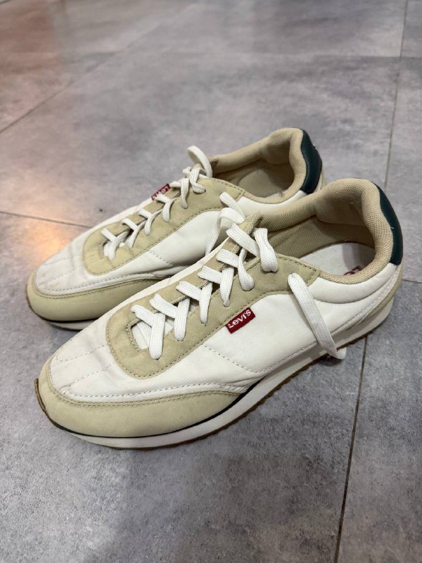 Кроссовки Levis 41 размер 2
