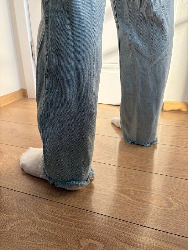 Черные джинсы, синие джинсы с необработанным краем 6