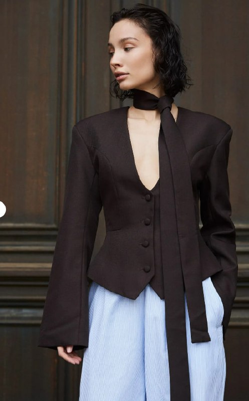 Платье Lime, Юбка AimClo, Юбка YouWanna, Боди Sorelle, Туфли Bershka, Пиджак, Блуза, Жилетка 6