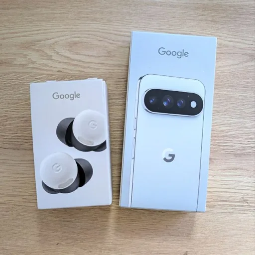 Google Pixel 11 Pro, Google Pixel Buds Pro 2