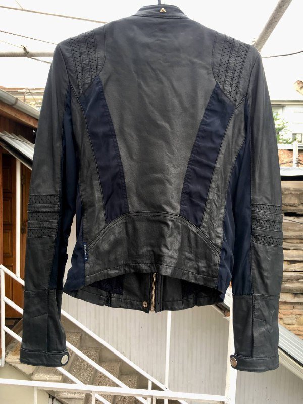 Кожаная куртка женская размер S 2