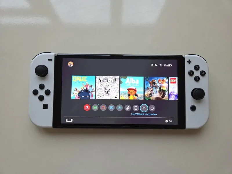 Nintendo Switch OLED 1