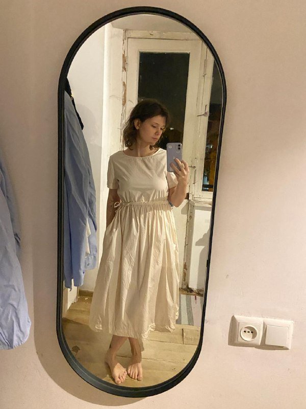 платье с карманами и кулиской молочного цвета