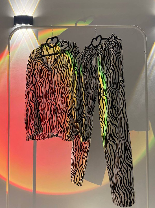 Рюкзак, подушки, женская одежда, куртки, платья, костюмы 10