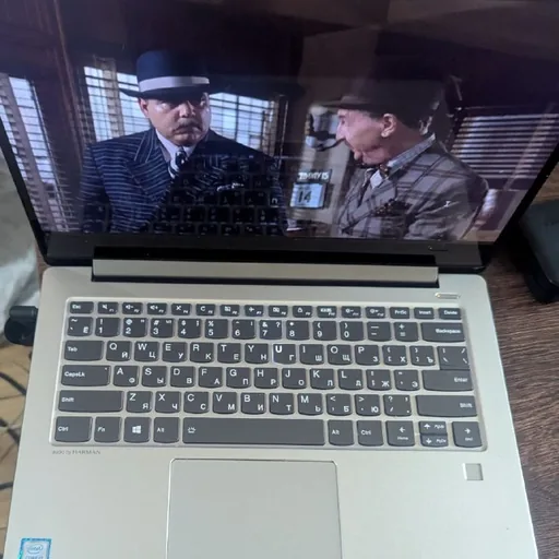 Lenovo ультрабук 14" i3-8130U, 8GB, SSD 256GB