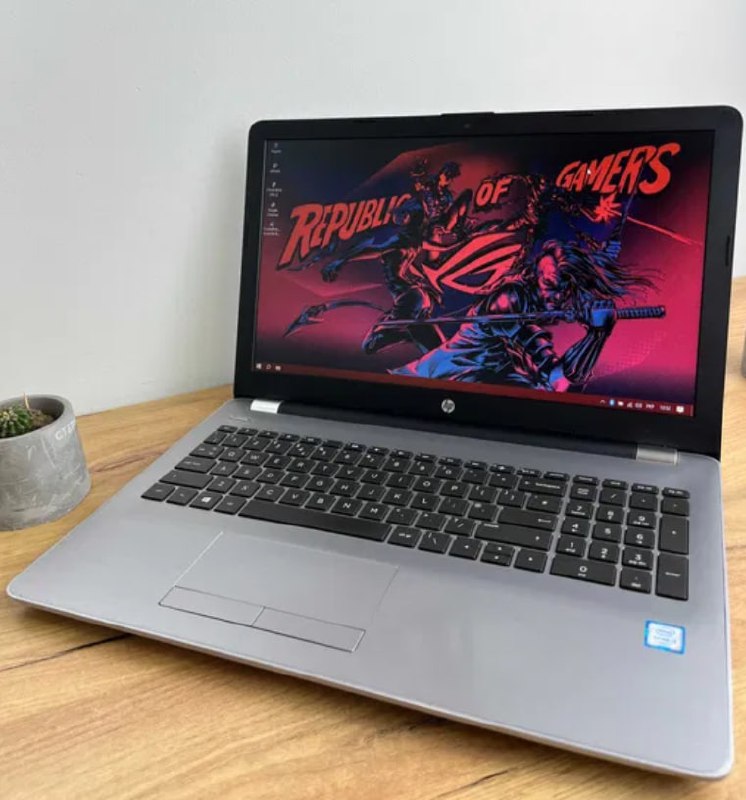 Ультрабук HP 250 G6 15.6" Intel Core i3 16GB DDR4 SSD Windows 10 PRO